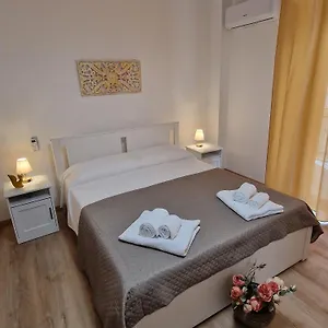 pomelia-house.sicilyhotelsitaly.net/